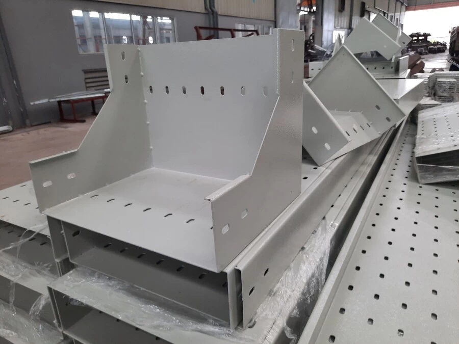 MÁNG CÁP SƠN TĨNH ĐIỆN 75×50 DÀY 0.8