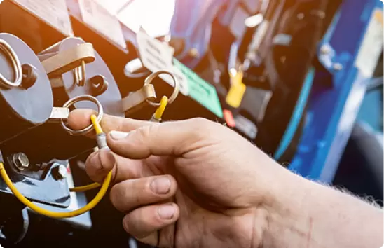 Cách bảo quản dụng cụ, linh kiện thiết bị điện để tránh gỉ sét